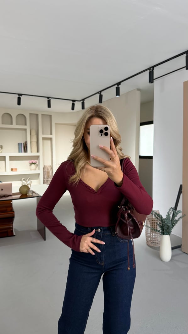 V Yaka Düğme Detay Bordo Bluz