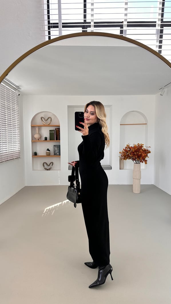 Drape Detay Balıkçı Yaka Siyah Maxi Triko Elbise