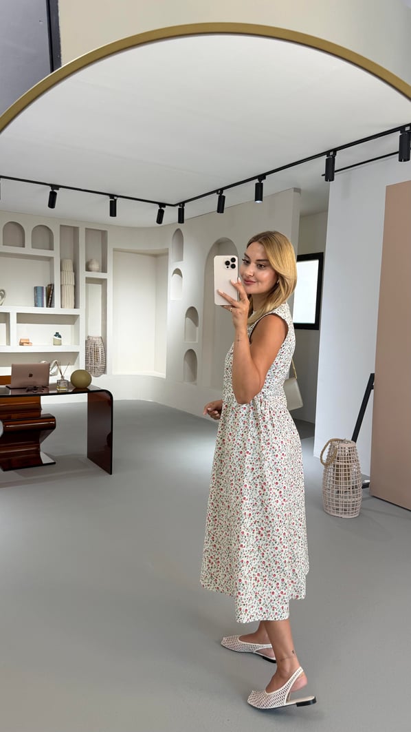 Drape Detay Çıtır Desen Ekru Poplin Elbise