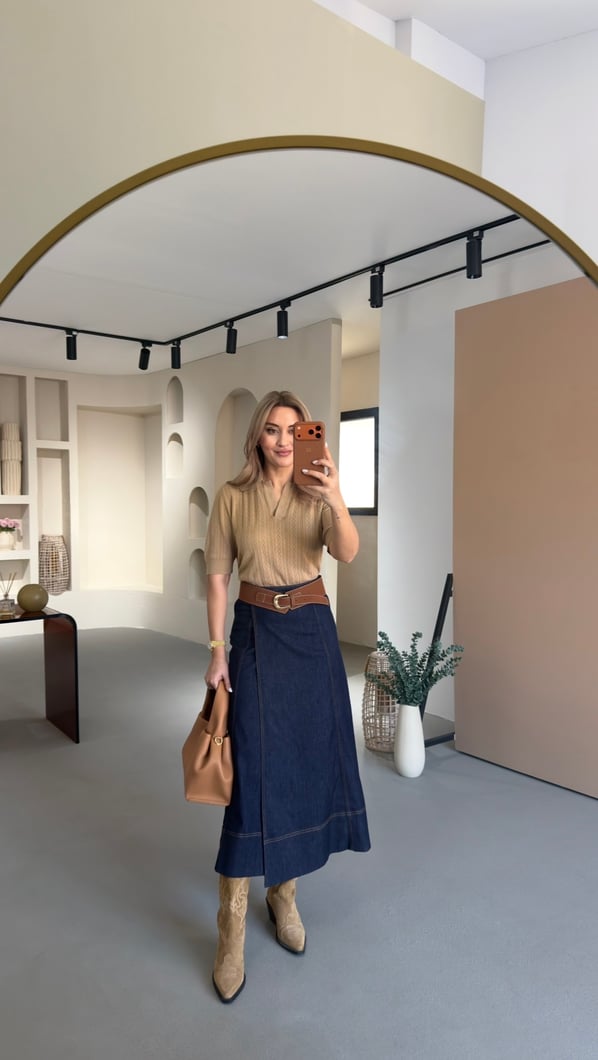 Süet Kemerli Lacivert Çan Denim Etek