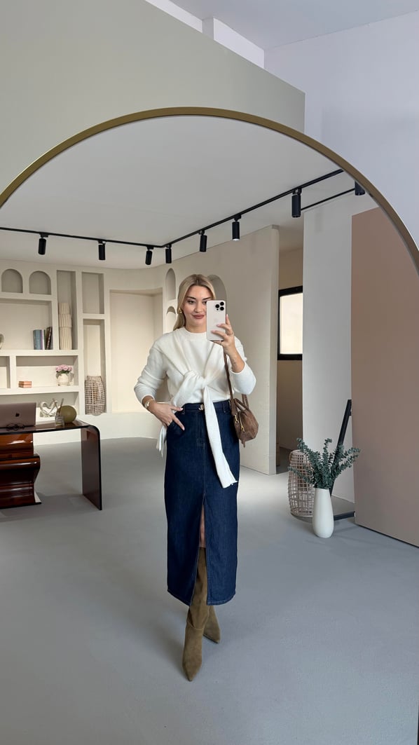 Önden Yırtmaç Detay Midi Lacivert Denim Etek