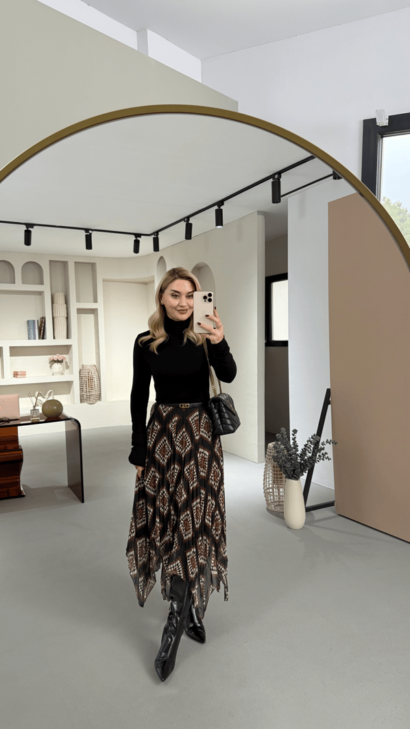 Krem Siyah Desen Beli Lastikli Asimetrik Şifon Etek