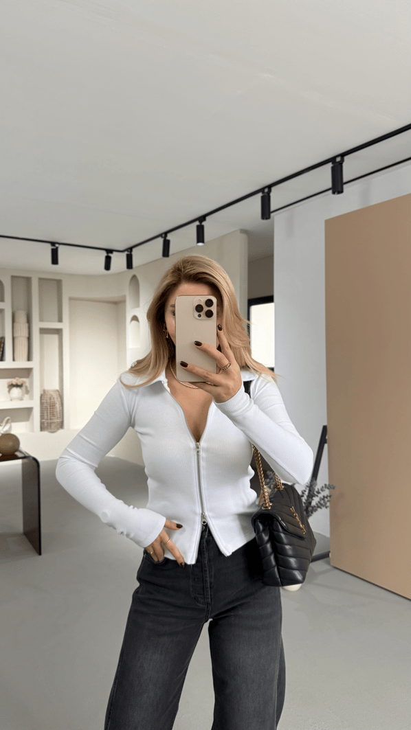 Polo Yaka Çift Fermuarlı Beyaz Bluz