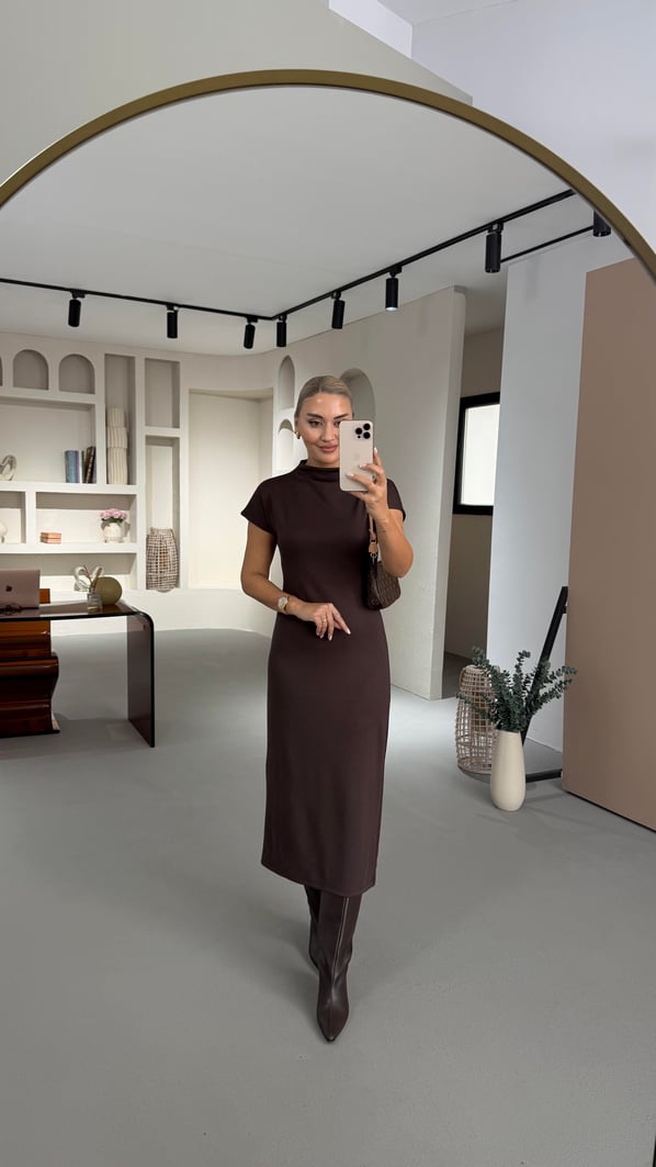 Dik Yaka T Kol Kahve Modal Elbise