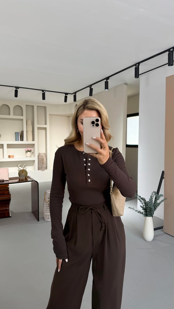 Pat Düğme Detay Fitilli Kahve Bluz