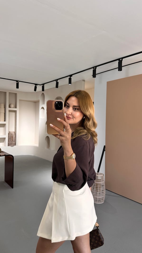 Fiyonklu Pilise Detay Ekru Şort Etek