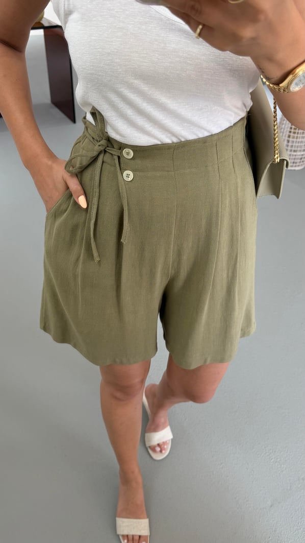 Haki Bel Lastikli Düğme Detay Keten Şort