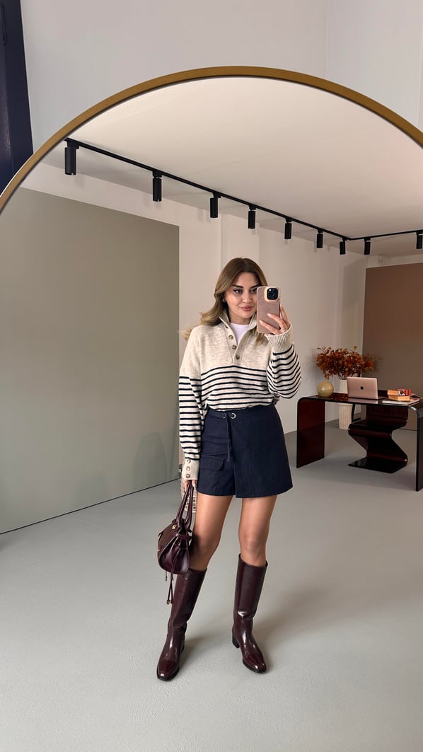 Kapak Cep Detay Lacivert Denim Şort Etek