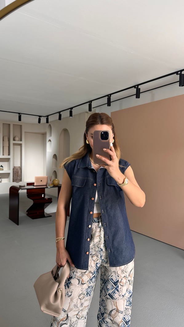Kapak Cep Detay Lacivert Denim Yelek