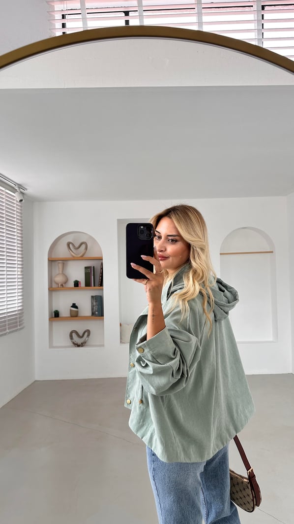 Kapüşonlu Oversize Mint Trenç