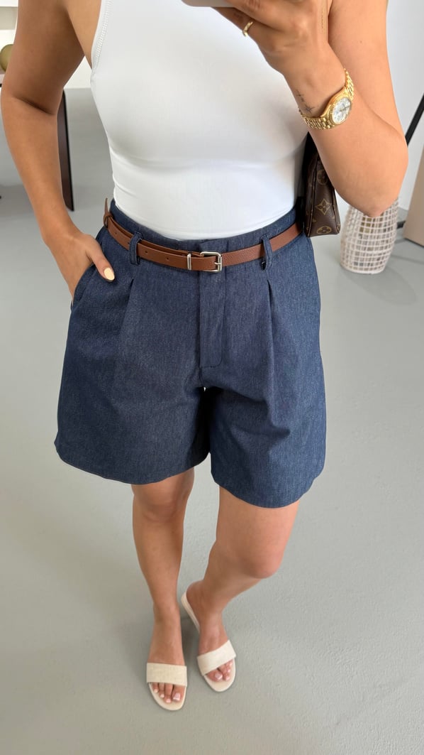 Kemerli Pilise Detay Bel Lastikli Lacivert Denim Şort