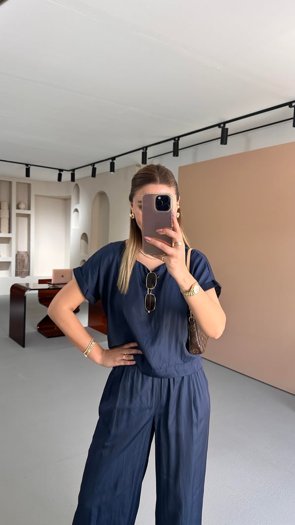 Kırışık Doku Bluz Pantolon Lacivert Saten Takım