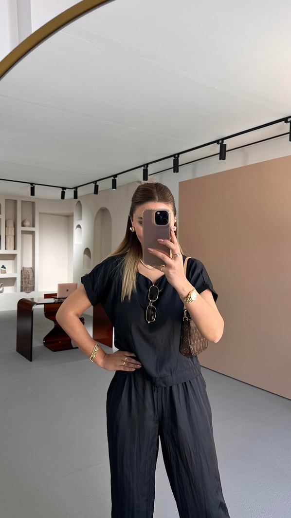 Kırışık Doku Bluz Pantolon Siyah Saten Takım