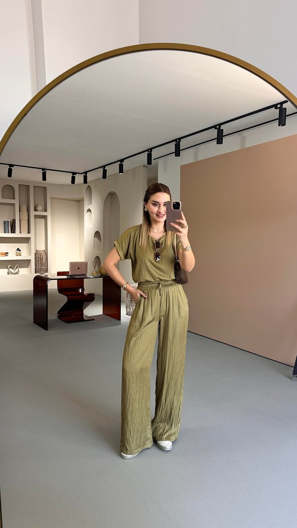 Kırışık Doku Bluz Pantolon Yağ Yeşili Saten Takım