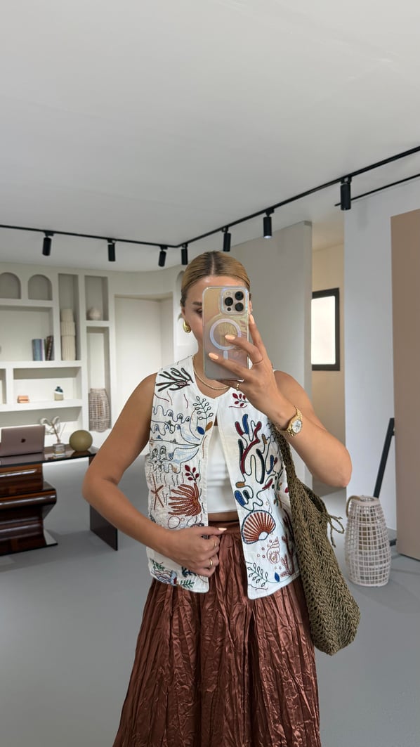 Nakış Detay Ekru Keten Yelek