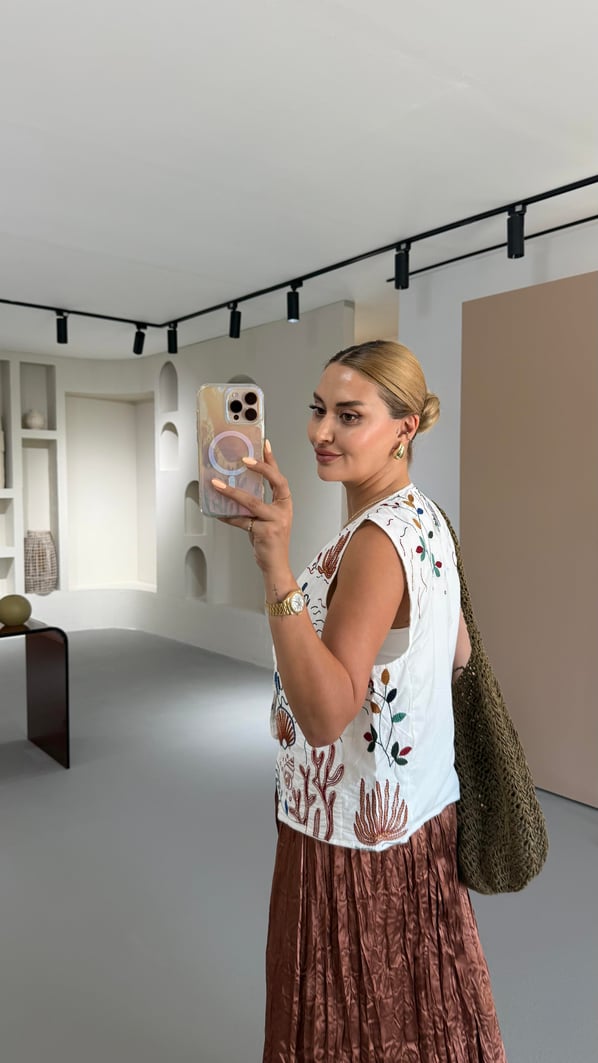 Nakış Detay Ekru Keten Yelek