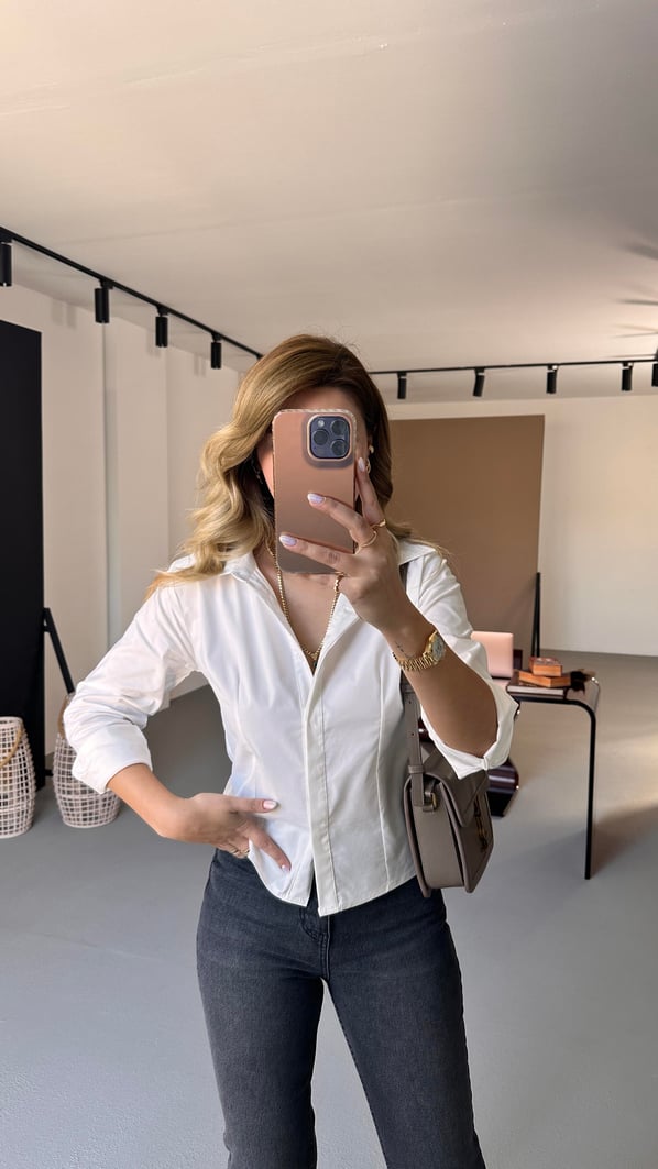 Özel Seri Slim Fit Beyaz Gömlek