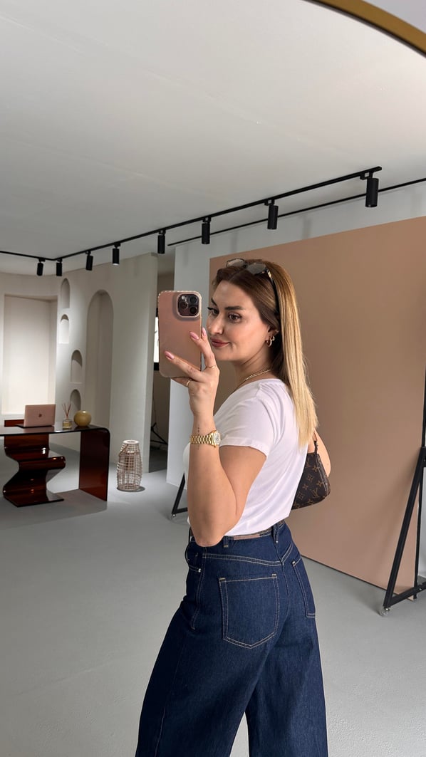 Özel Seri V Yaka Beyaz Basic Pamuklu Modal Tshirt