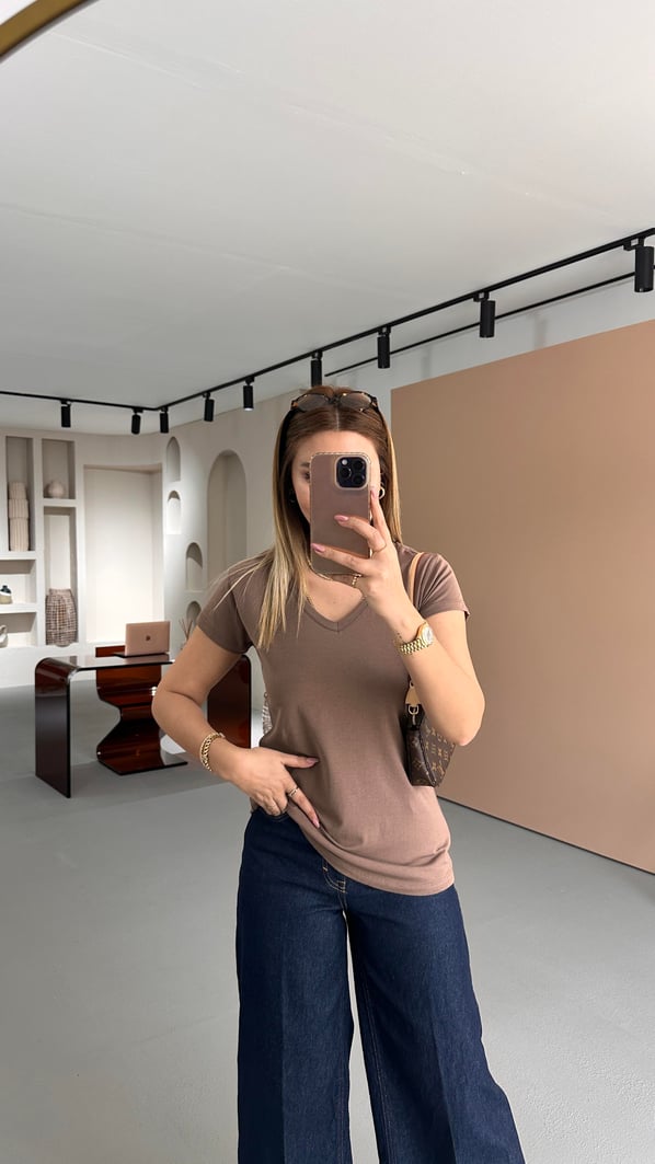 Özel Seri V Yaka Kahve Basic Pamuklu Modal Tshirt