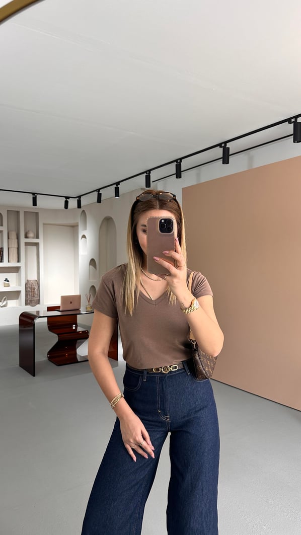 Özel Seri V Yaka Kahve Basic Pamuklu Modal Tshirt