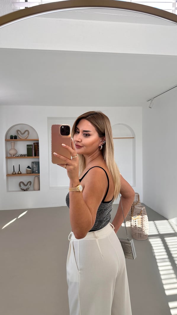 Pilise Detay Beyaz Bol Palazzo Pantolon