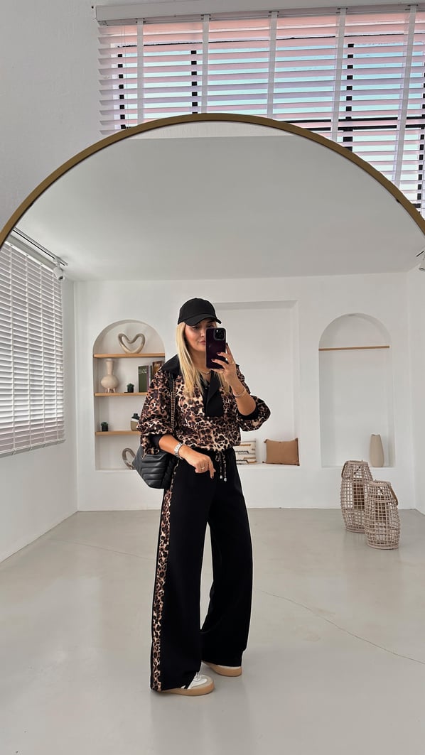 Poplin Yaka Beli Lastikli Leopar Sweat