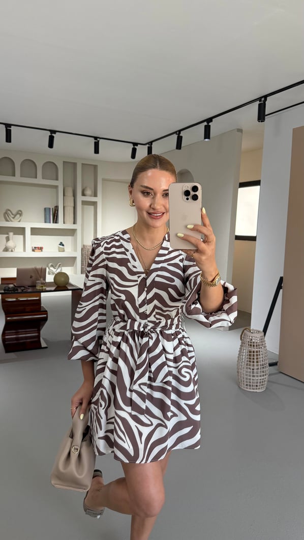 Premium Seri Düğme Detay Kahverengi Desenli Elbise