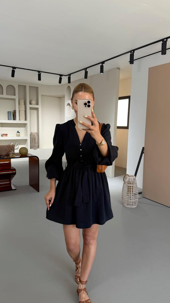 Premium Seri Düğme Detay Kuşaklı Siyah Elbise