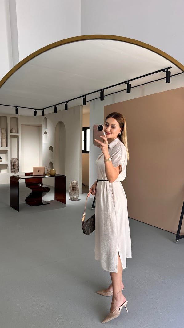 Premium Seri Kemerli Yırtmaç Detay Tensel Modal Taş Elbise