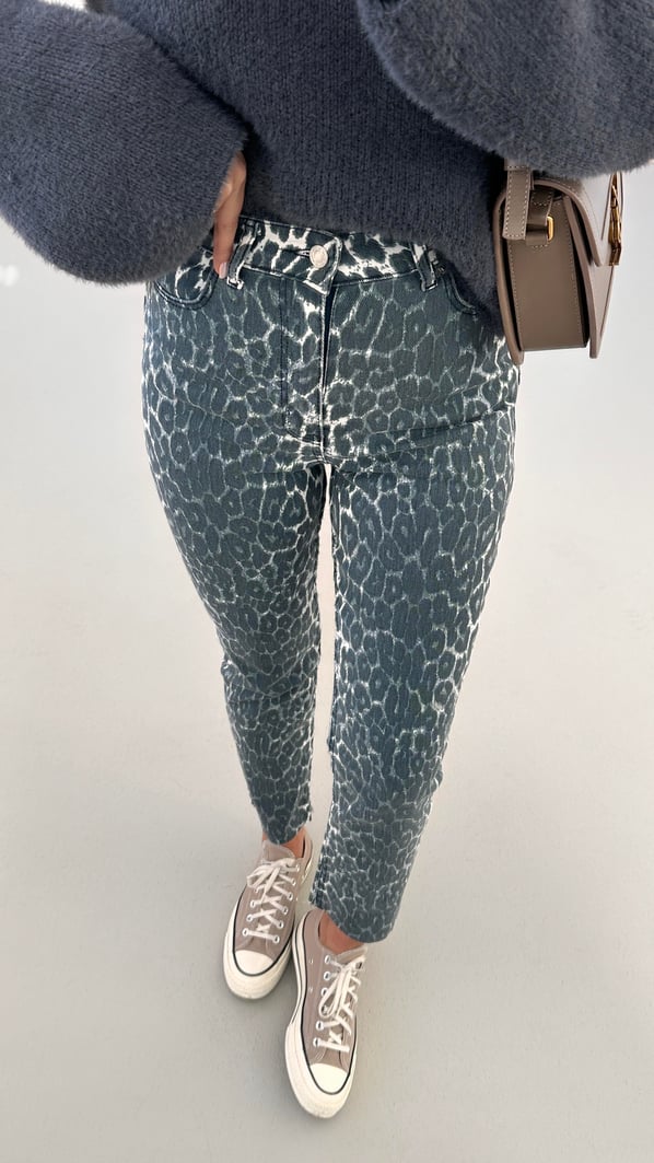 Premium Seri Kesik Paça Antrasit Leopar Boyfit Jean