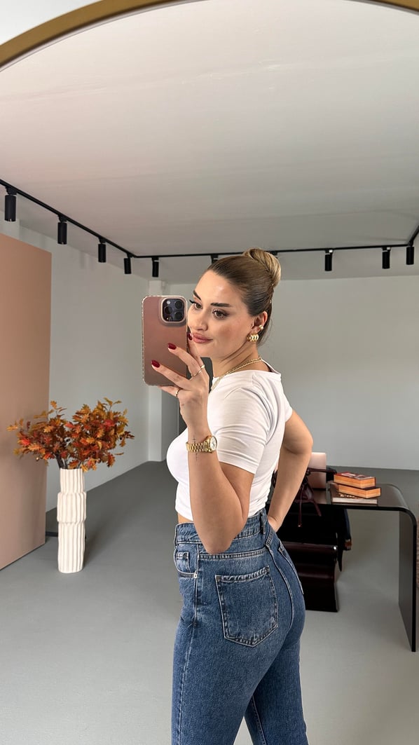 Premium Seri Kesik Paça Yıkamalı Mavi Boyfit Jean