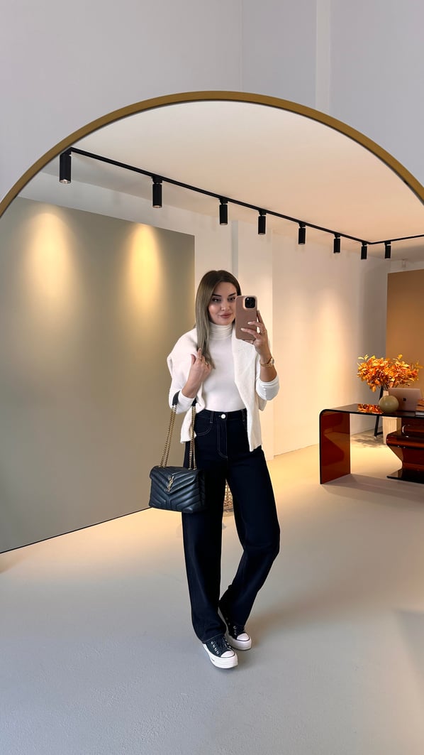 Premium Seri Kontrast Dikiş Detay Siyah Jean