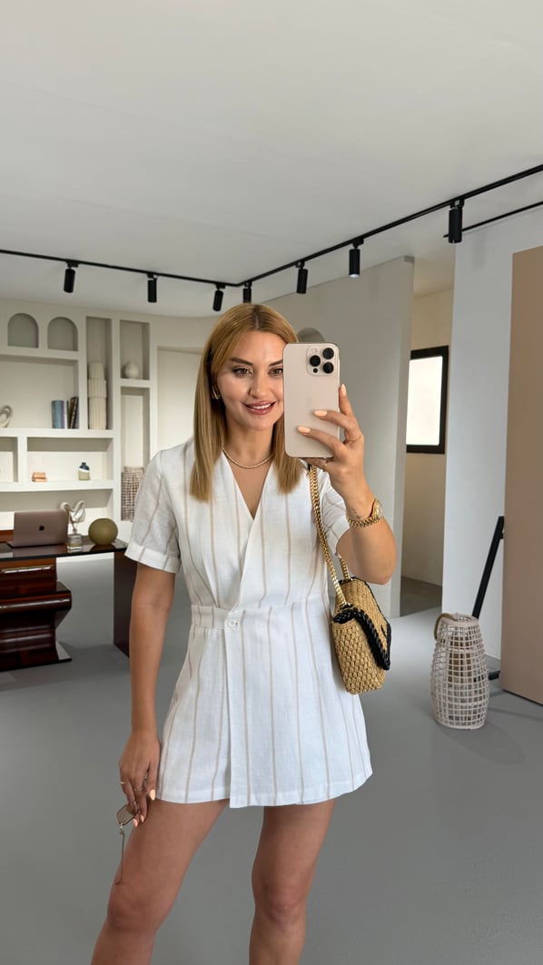 Premium Seri Kruvaze Yaka Natural Çizgili Ekru Keten Şort Tulum