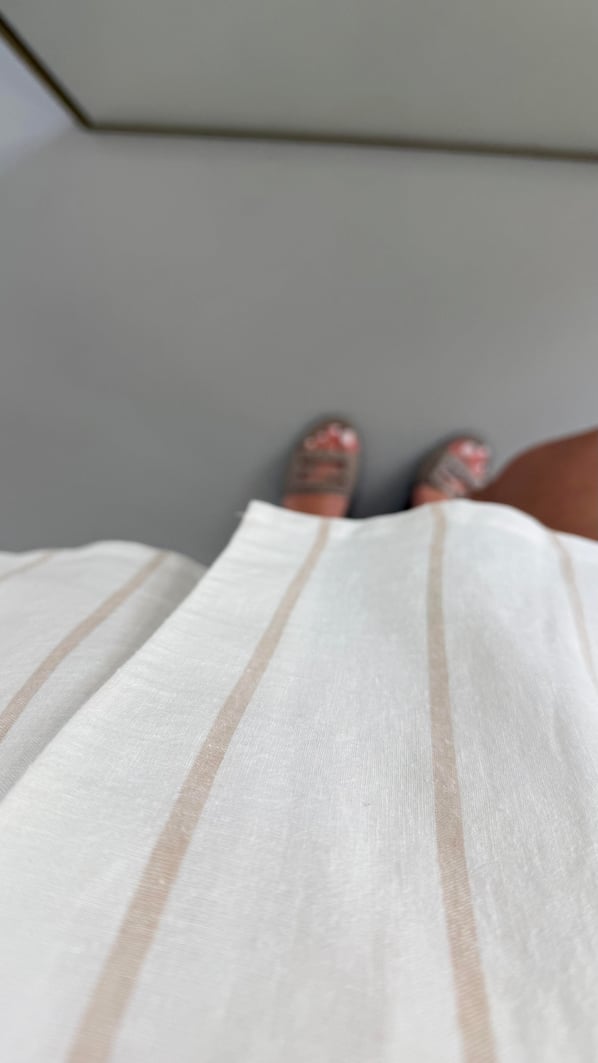 Premium Seri Kruvaze Yaka Natural Çizgili Ekru Keten Şort Tulum