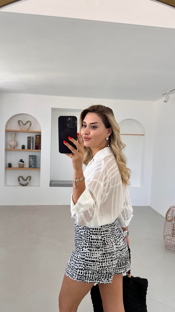 Premium Seri Kuşaklı Ekru-Siyah Şort Etek