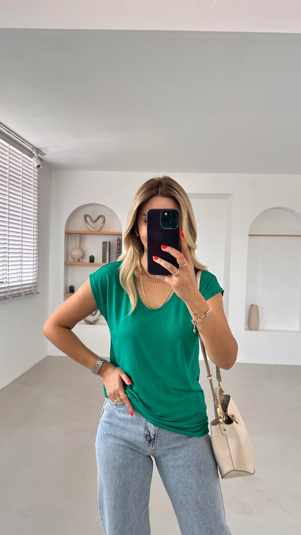 Premium Seri Sim Şeritli Yeşil Dökümlü Tshirt