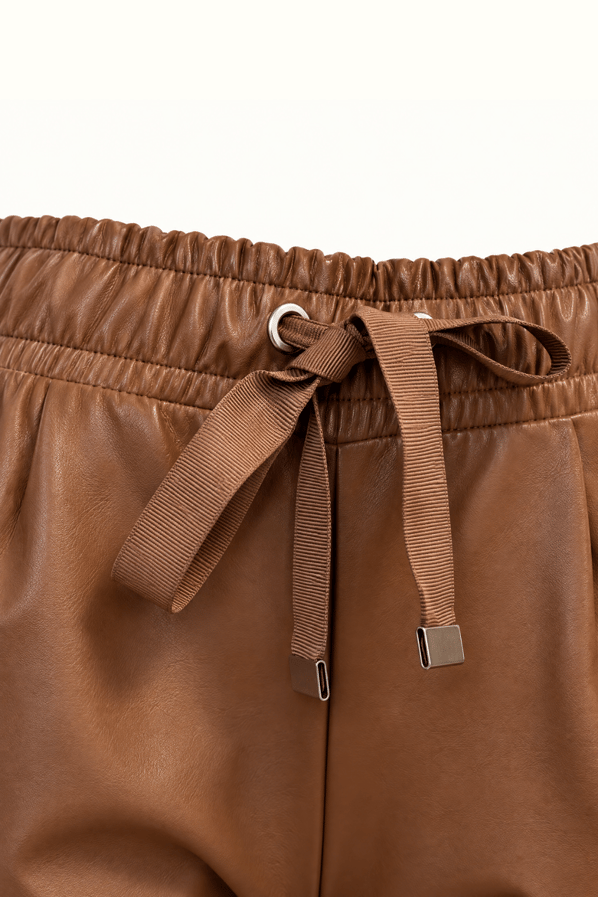 Bel Lastikli Kahve Deri Jogger PantolonSezgi Tekin