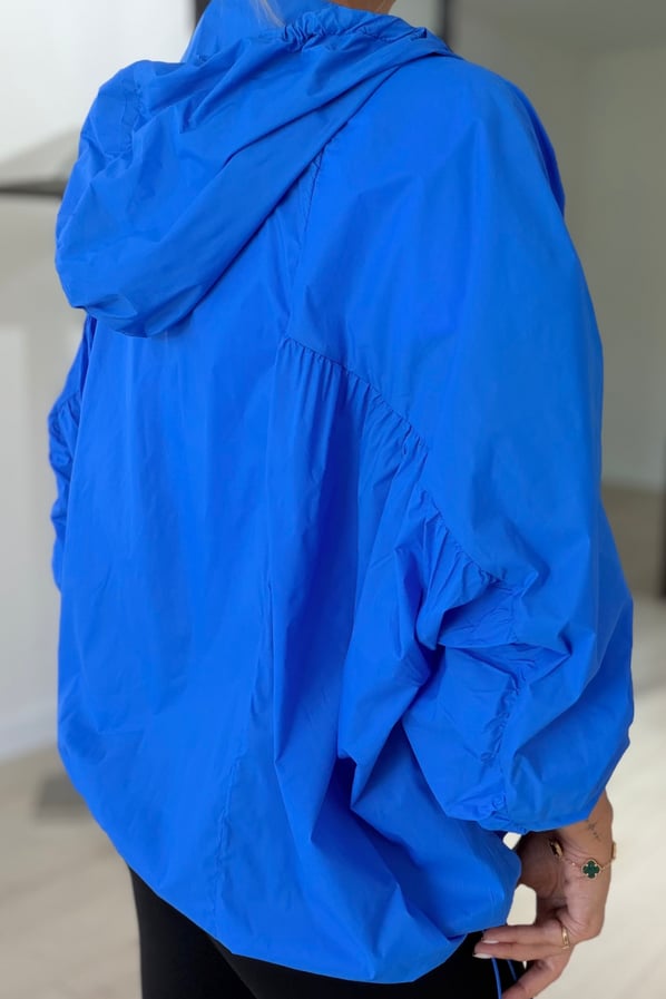 Çantalı Cep Detay Saks Oversize YağmurlukSezgi Tekin
