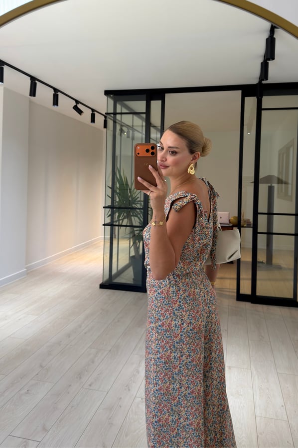 Çıtır Çiçek Desen Bağlama Detay Bluz/Pantolon TakımSezgi Tekin