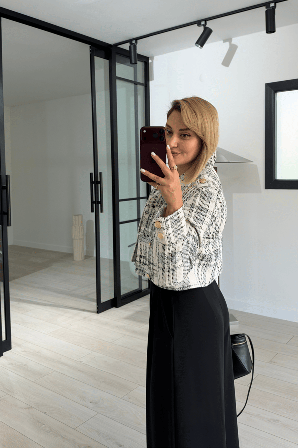 Dik Yaka Apoletli Ekru Ekoseli Tüvit CeketSezgi Tekin