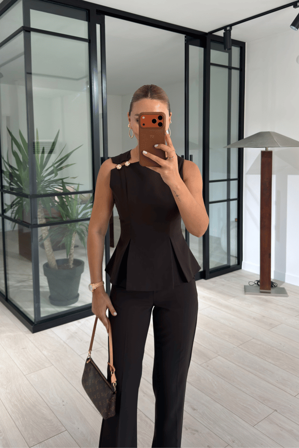 Gold Düğme Detay Pileli Bluz / Pantolon Kahve TakımSezgi Tekin