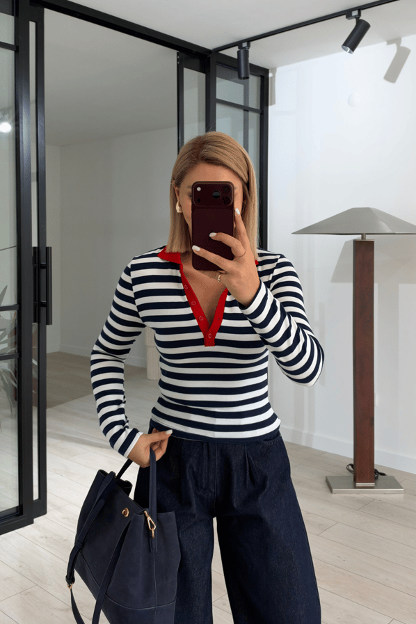 Kırmızı Polo Yaka Lacivert Çizgili BluzSezgi Tekin