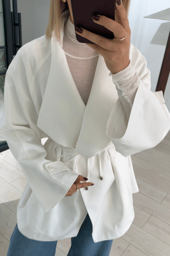 Kruvaze Yaka Oversize Ekru TrençSezgi Tekin
