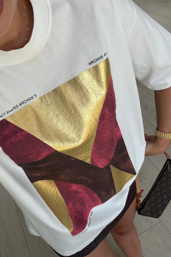 Metalik Baskılı Oversize Ekru TshirtSezgi Tekin