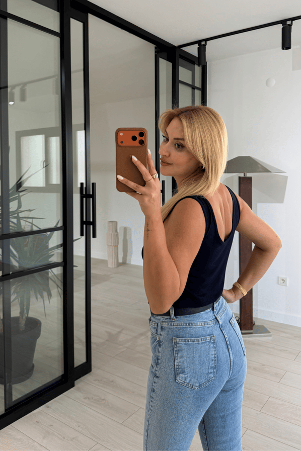 Ön Arka Havuz Yaka Lacivert Basic BluzSezgi Tekin