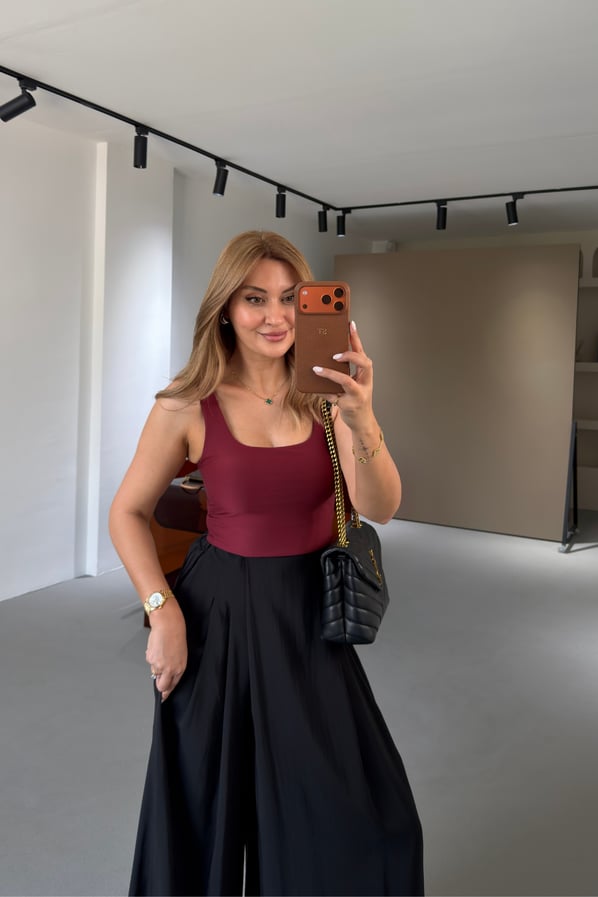 Ön Arka Kare Yaka Bordo BluzSezgi Tekin