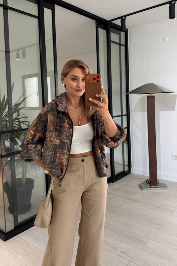 Patch Desen Kapüşonlu Bomber Ceket Sezgi Tekin