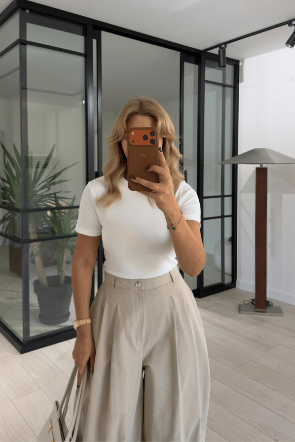 Premium Seri Basic Bisiklet Yaka Beyaz TshirtSezgi Tekin