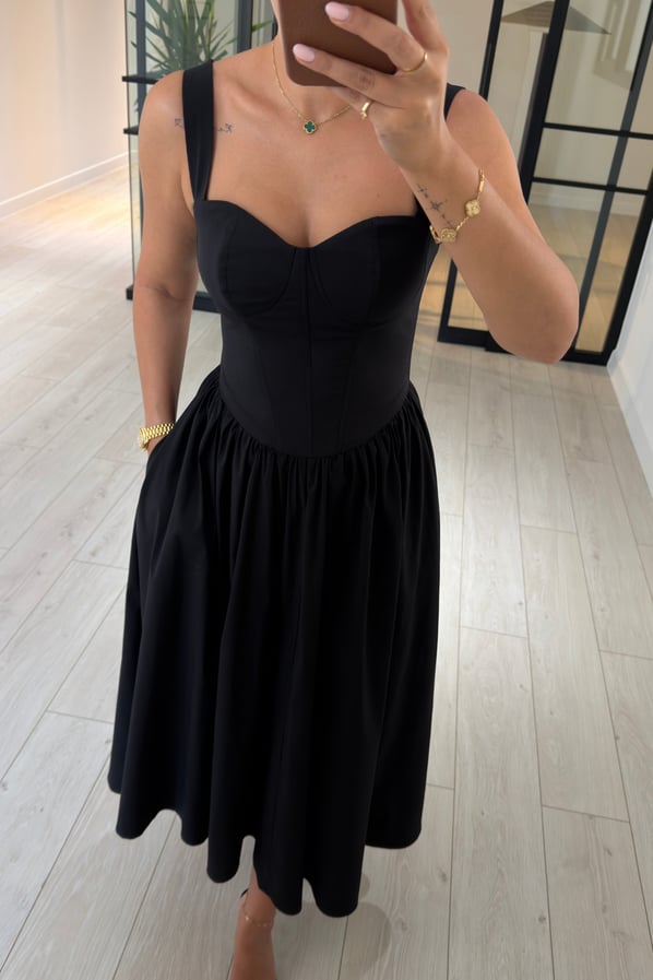 Premium Seri Göğüs Kaplı Siyah Poplin ElbiseSezgi Tekin