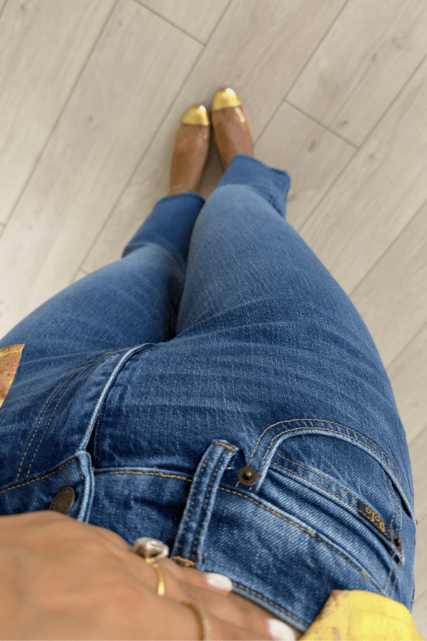 Premium Seri Mavi Yıkamalı Flare JeanSezgi Tekin